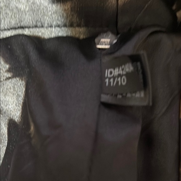 Express Animal Print Satin Top - Picture 7 of 7